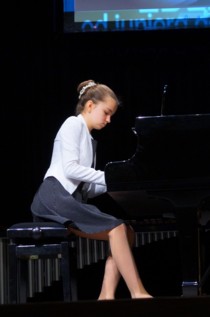 Tadel Aleksandra - Fotografii nie przysłano